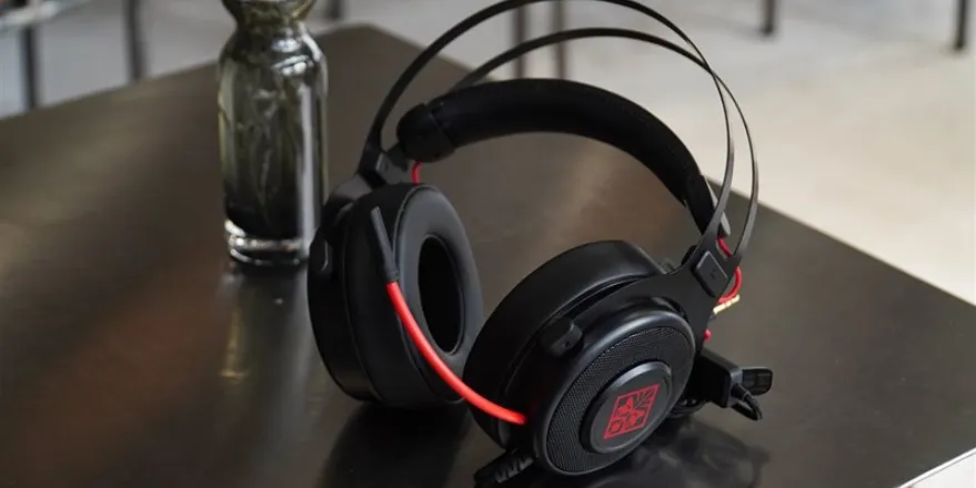 OMEN Headset 800