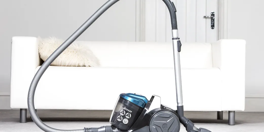 Bagless Cylinder Vacuum Cleaner BR71BR01
