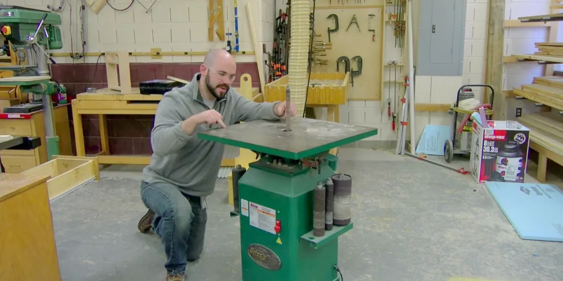 Oscillating Spindle sander G9922 Manual