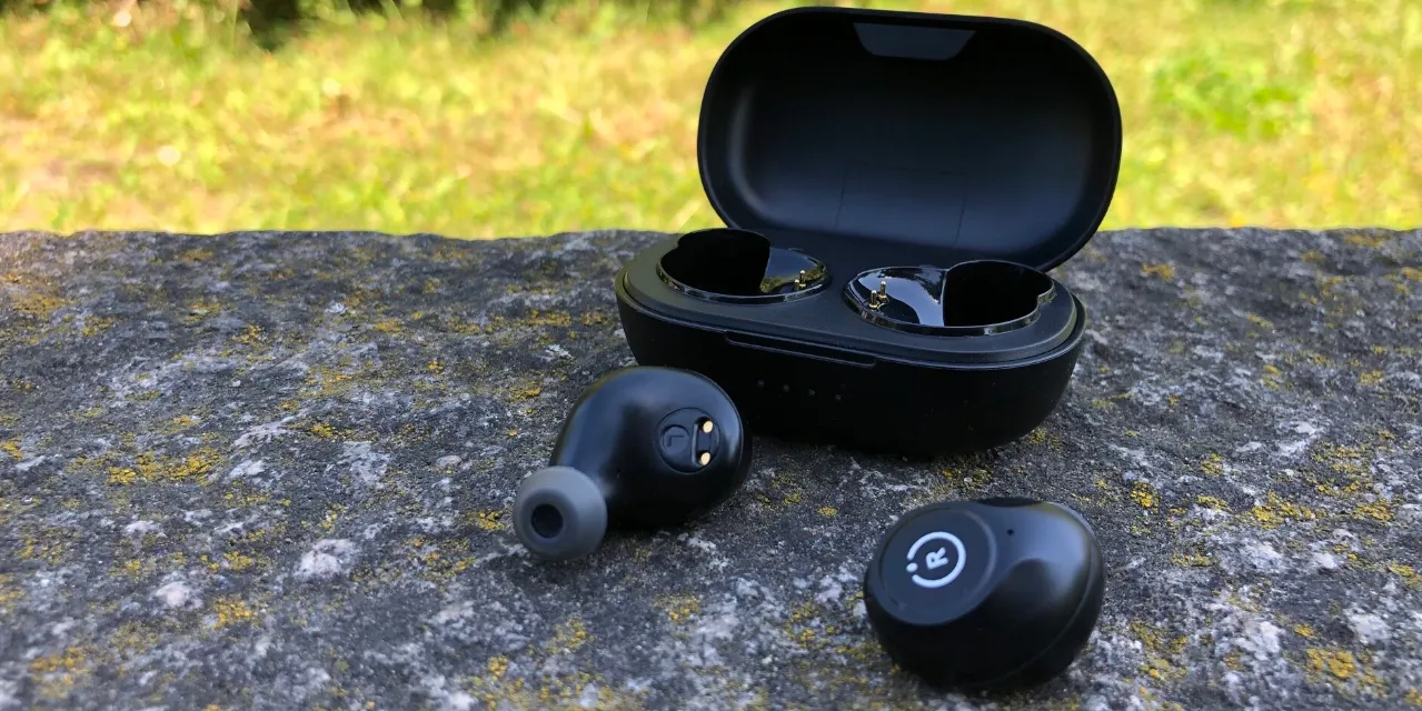 E60 True Wireless Stereo Earphones