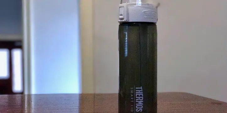 HYDRATION BOTTLE WITH SMART LID PRODUCT