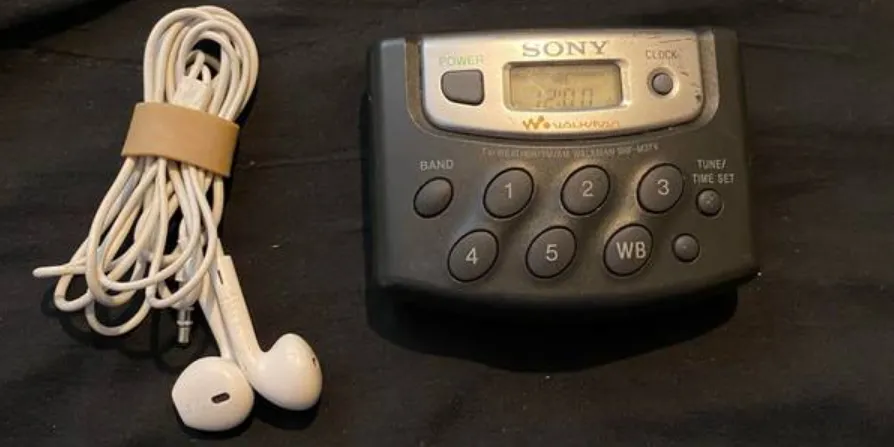 FM-Weather TV Radio station SRF-M37V