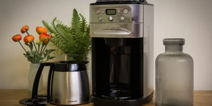 Automatic Grind & Brew Thermal Coffeemaker DGB-900