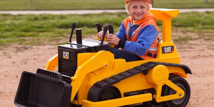 Ride-On Cat Bulldozer KT1136WMI