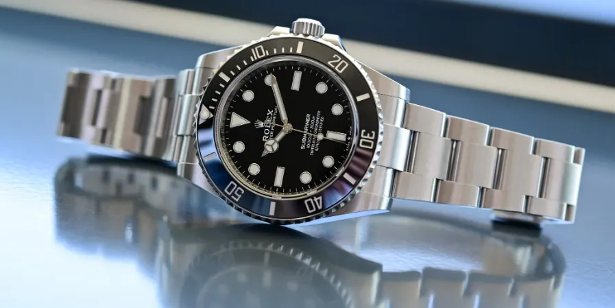 Submariner Date Watch 124060