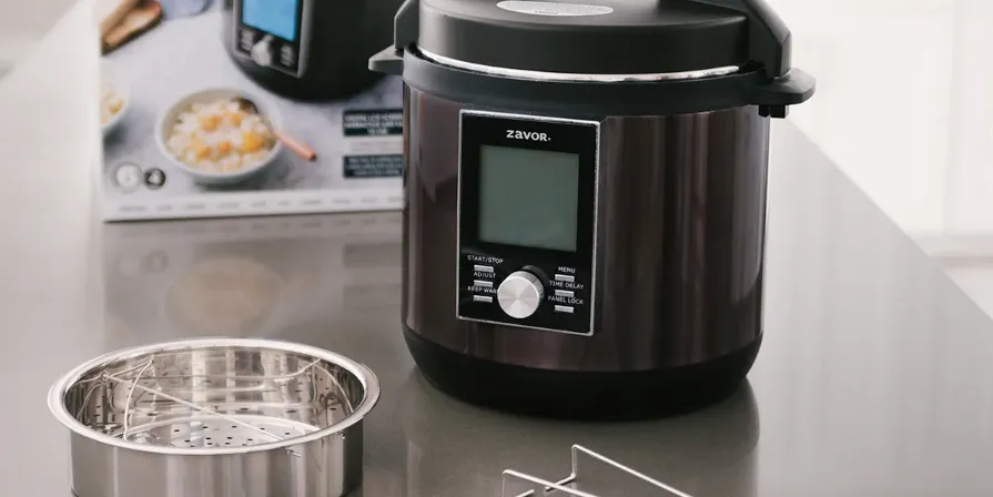 LUX LCD Pressure Cookers748