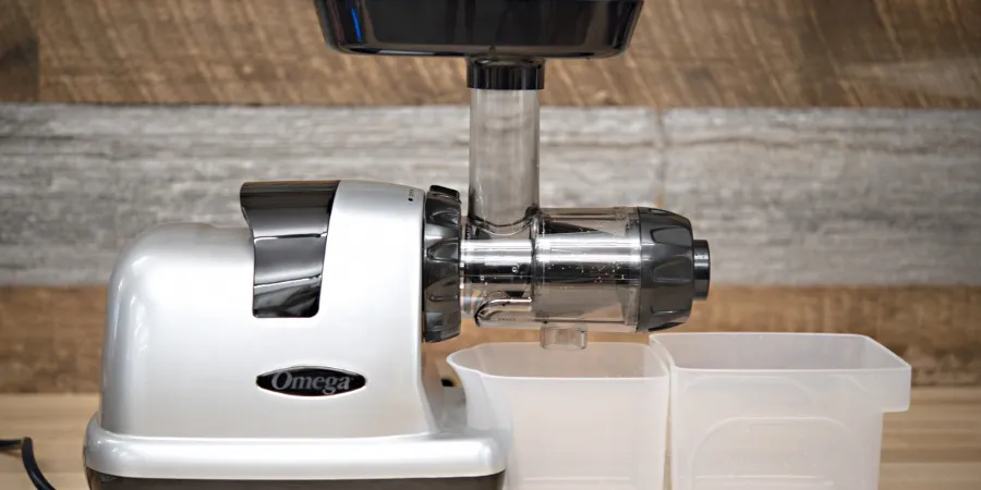 Masticating Nutrition System Juicer J8006HDS