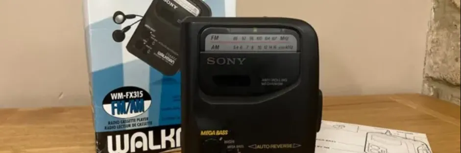 Sony Radio Cassette Player WM-FX325 | Operating Instructions
