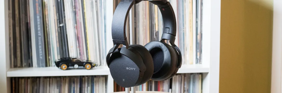 Sony Extra Bass Headphones MDR-XB950N1/B | Specs & Features