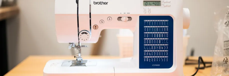 Brother Computerized Sewing Machine CS7000X Instruction Manual