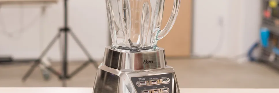 Oster Versatile Power blender 1200 User Manual | Assembling