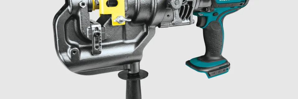 Makita Hole Puncher XPP01 Instruction Manual | Operations