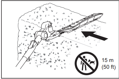 operating_the_tool_of_the_makita_pole_hedge-_trimmer_xnu05-.png