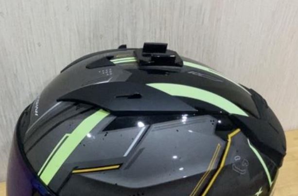 motorcycle_helmet_cam_db5-setup-3.jpg