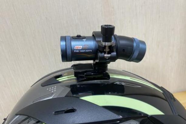 motorcycle_helmet_cam_db5-setup-4.jpg