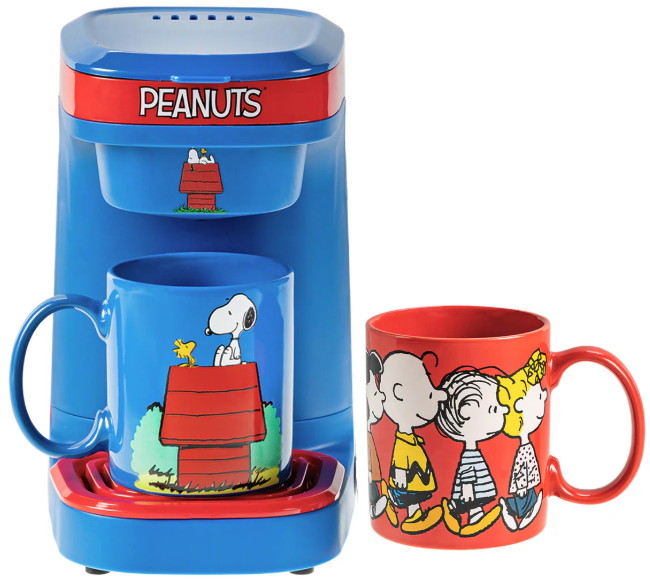 Uncanny Brands Peanuts Coffee Maker CM3-PEA-SN1-PRODUCT