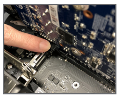 Gigabyte X570 AORUS XTREME Motherboard-install-i